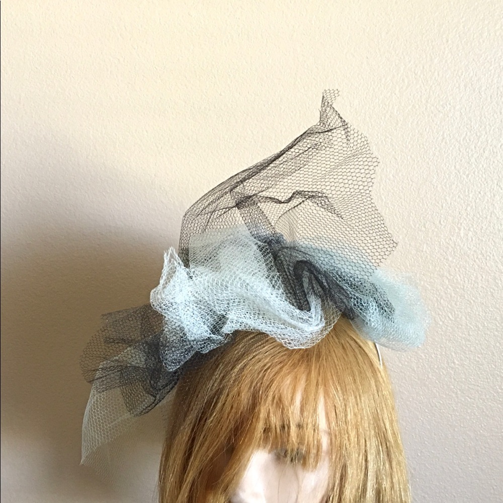 Fancy Fascinator - Picture 7 of 7